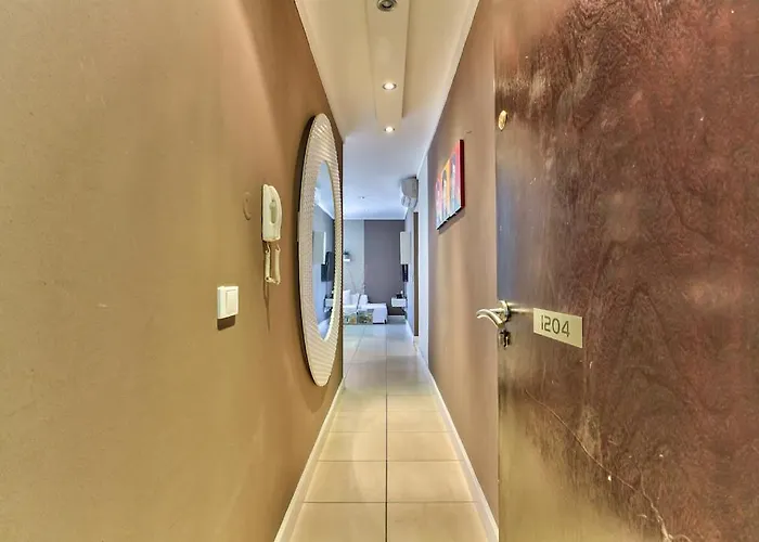 The Icon Apartment 1204